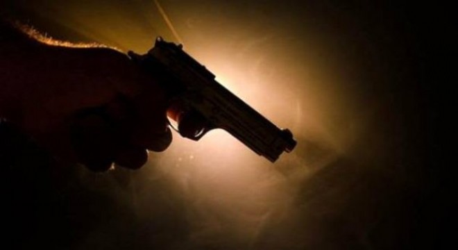Polis, kadın meslektaşını öldürdü