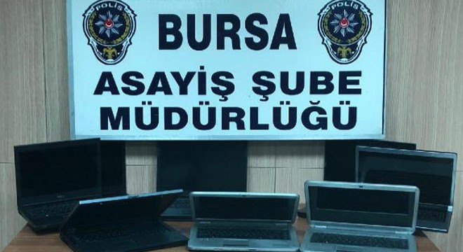 Polis müşteri gibi kumarhaneye girdi 'sanal tombala' oynayanları tespit etti