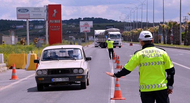 Polis, çocuklara kırmızı düdük gönderdi