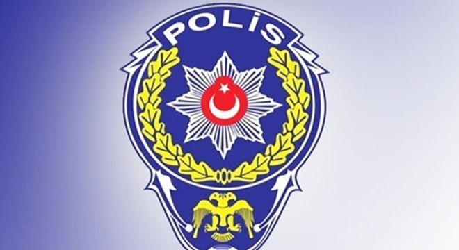 Polis memuru yaşamına son verdi