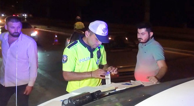 Polise ceza yazmaması için dil döktü