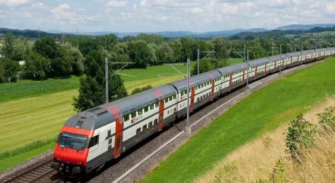 Polisin çabası tren kazasını önledi