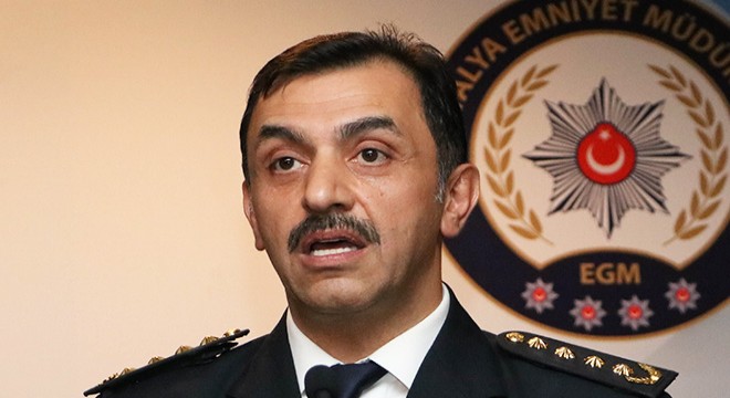 Polisler moral gecesinde bir araya geldi