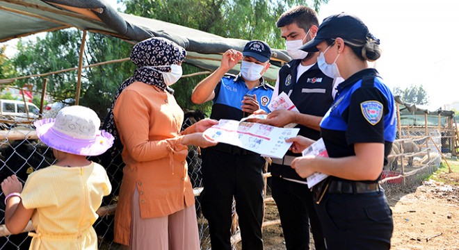 Polislerden kurban pazarında  sahte para  uyarısı