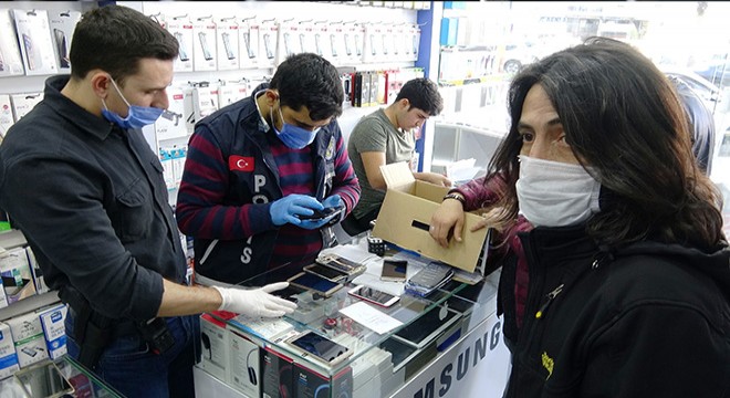 Polisten telefonculara operasyon
