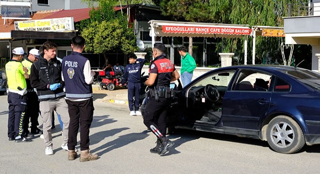 Polisten asayiş, narkotik ve trafik denetimi