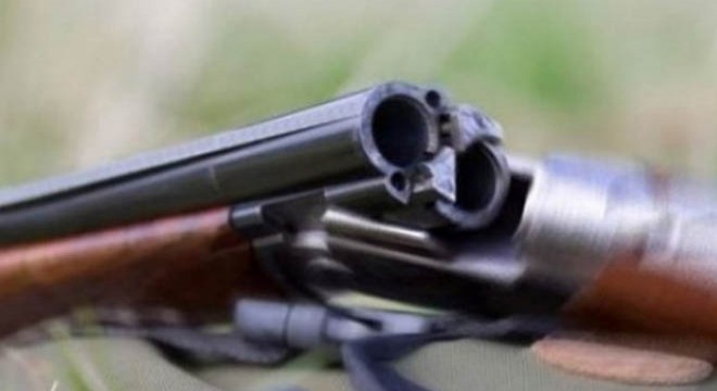 Pompalı tüfekle komşularına ateş açtı: 1 yaralı