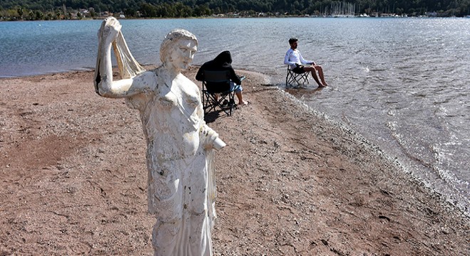 Prenses heykelinin bakımsız hali yürek burkuyor