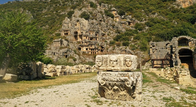 Prof. Dr. Çevik: Myra, Anadolu'nun 'Pompei'si