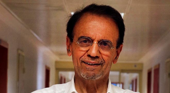 Prof. Dr. Ceyhan: Yüzerken mesafeyi korumak lazım