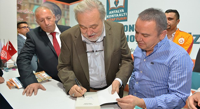Prof. Dr. İlber Ortaylı, Antalya Konyaaltı Kitap Fuarı'nda