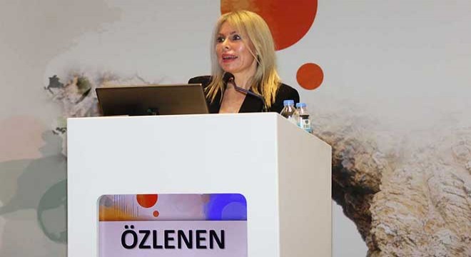 Prof. Dr. Özlenen Özkan, 47’nci Ulusal Kurultay’da öncü çalışmaları paylaştı