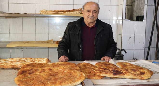 Ramazan'ın vazgeçilmezi haşhaşlı tahinli pide
