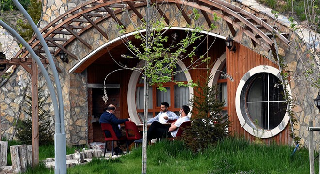 Ramazanın gözdesi 'Hobbit evleri' oldu