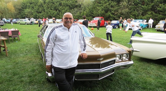 Rasim Öztekin’in binmeye doyamadığı klasik otomobili