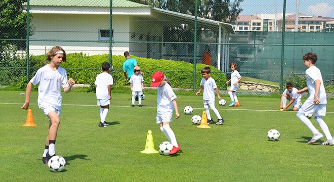 Real Madrid'in yeni yıldızları Antalya'da yetişiyor