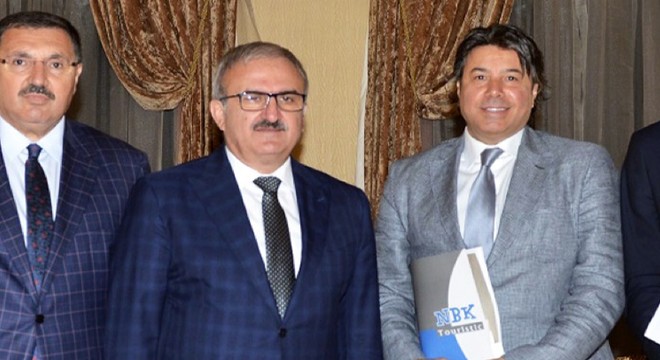 Rehberler Perge'de 10 sütunu ayağa kaldırıyor