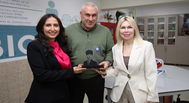 Rektör Özkan dan mezunu olduğu okulun yenilenmesine destek