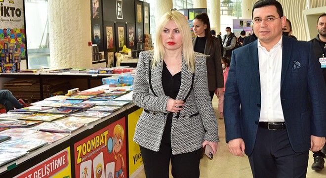 Rektörü Özkan, Kepez Kitap Fuarı’nda