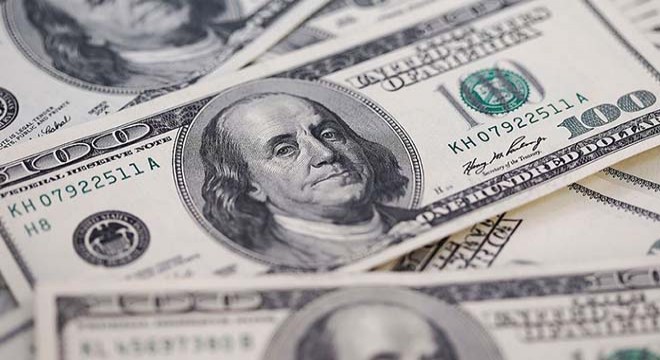 Restoranda hesap öderken, sahte dolarlar ile yakalandı