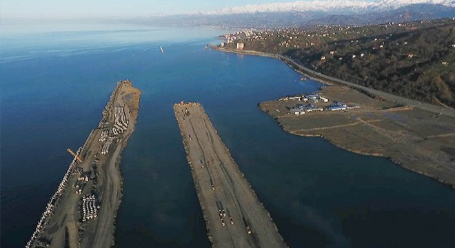 Rize-Artvin Havalimanı'nın yüzde 62'si tamamlandı