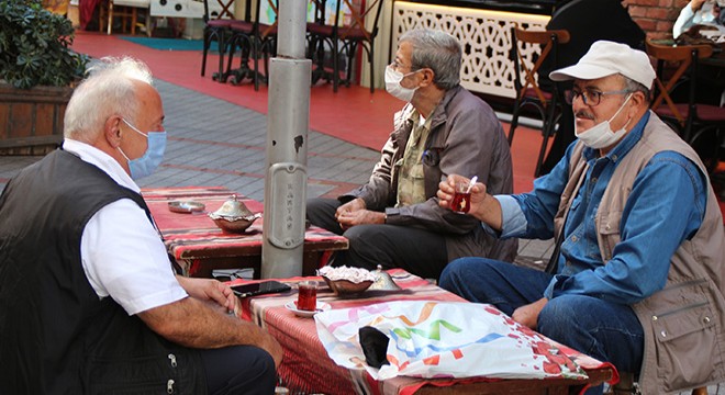 Rize'de 'çay sohbetleri' yasaklandı