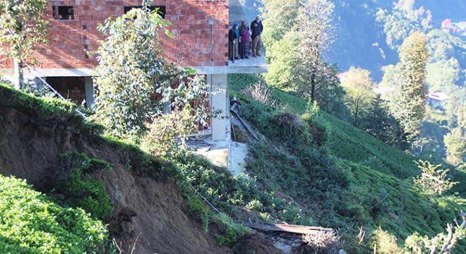 Rize'deki heyelan sırasında büyük panik yaşadılar