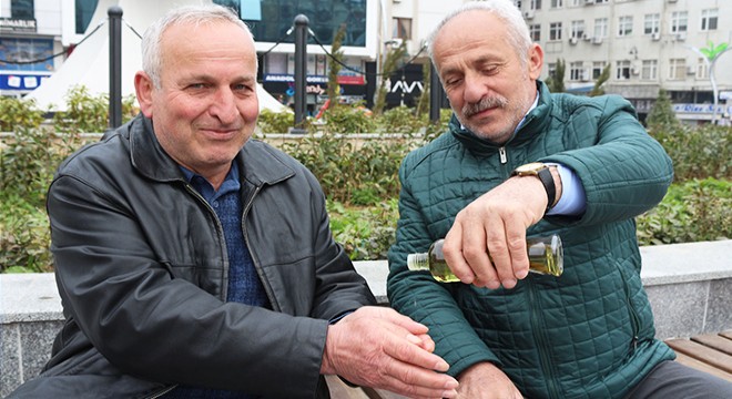 Rizelilerden koronavirüse karşı  çay kolonyası  önerisi