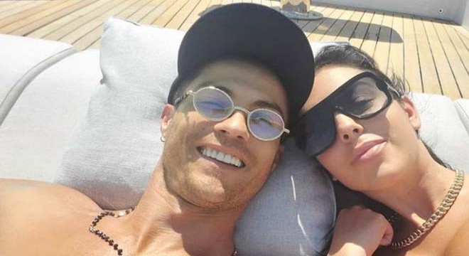 Ronaldo dan maç öncesi 19 milyon dolarlık yatta tatil keyfi