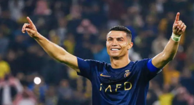 Ronaldo nun lüks aracı hayran bıraktı