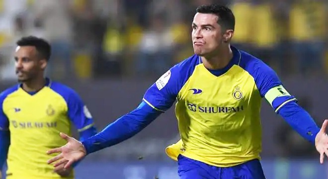 Ronaldo nun takımı Al Nassr a FIFA dan ceza