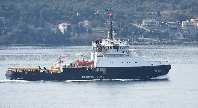 Rus askeri römorkörü Çanakkale Boğazı ndan geçti