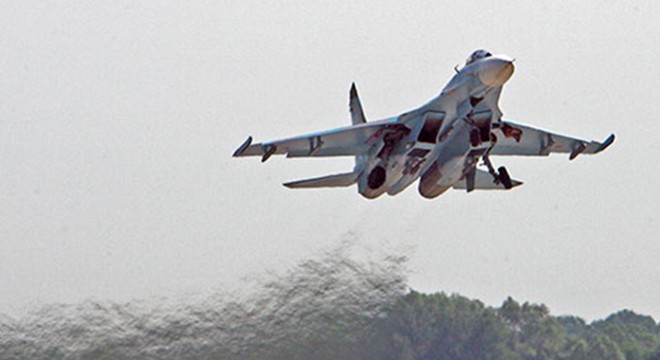Rus savaş uçakları, sınıra yaklaşan Fransız uçaklarını engelledi