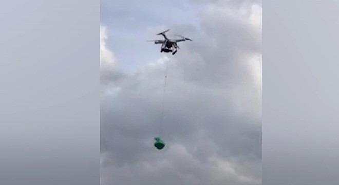 Rusya da karantinaya karşı drone ile kek servisi