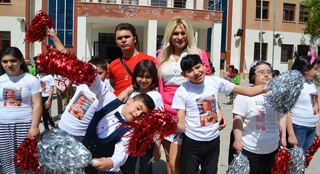 SMA'lı Nuh Alper için öğrenciler 27 bin lira topladı