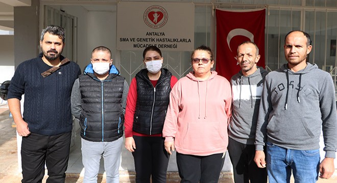 SMA'lı çocukların ailelerinden ilaç açıklaması