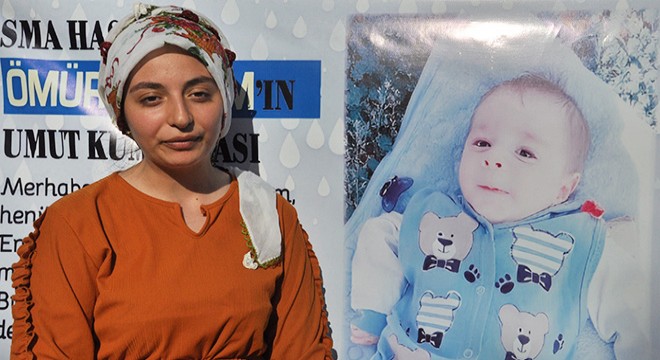 SMA'lı oğulları için pazarda satış yapıyorlar