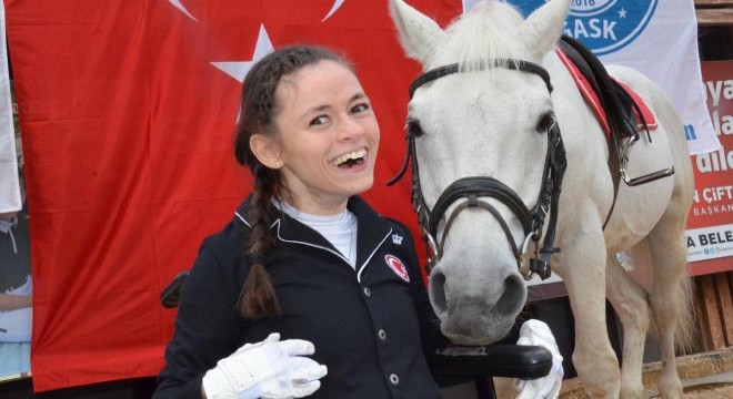 SP hastası Canan pozitif enerjisiyle hayran bırakıyor
