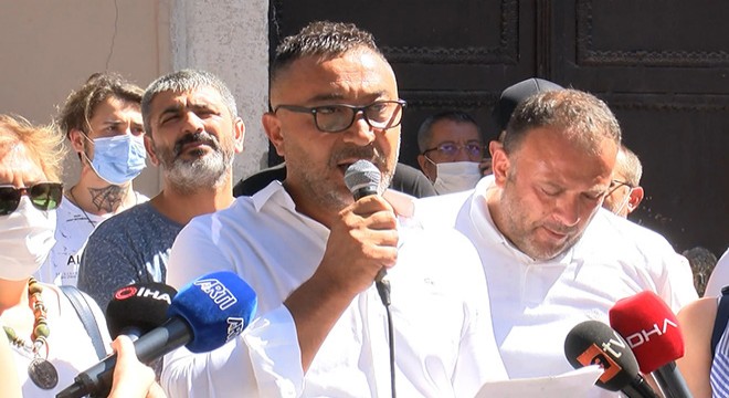 STK'lar Kadıköy'de kilise kapısı üzerinde dans edilmesini kınadı