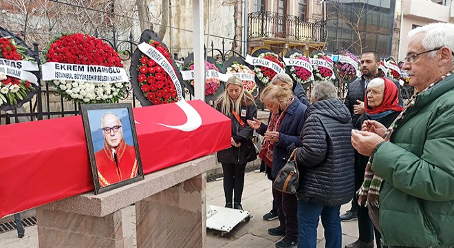 Sabih Kanadoğlu, toprağa verildi