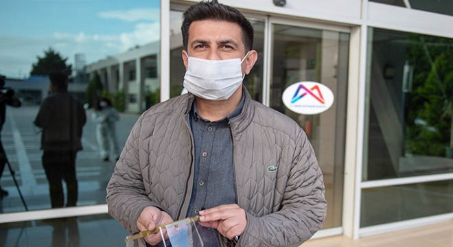 Sağlık çalışanları için üretilen siperliklerin dağıtımı başladı