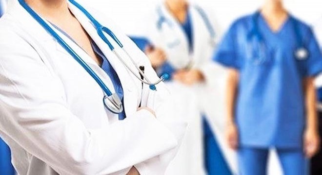 Sağlık çalışanlarına 'iş kıyafeti' uyarısı