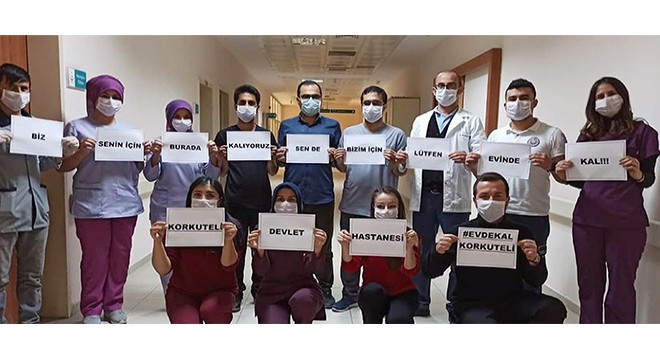 Sağlık çalışanlarından 'evden çıkmayın' uyarısı