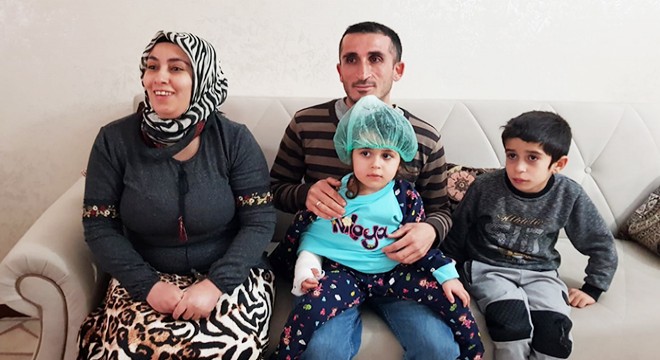 Sağlık çalışanlarını alkışlarken düşen Elif, taburcu oldu