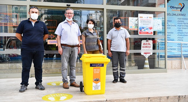 Sağlık merkezlerine atık ilaç toplama kutusu