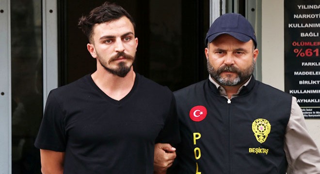 Sahaya atlayan Youtuber: Maçın heyecanıyla sahaya girdim