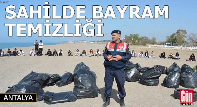 Sahilde bayram temizliği yaptılar