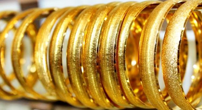 Sahte bilezikle kuyumcudan dolandırıcılık anları kamerada