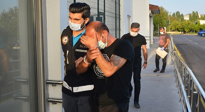 Sahte dolarlarla yakalanan 3 kişiye gözaltı