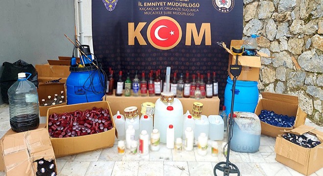 Sahte içki baskınında uçaksavar mermisi ele geçirildi